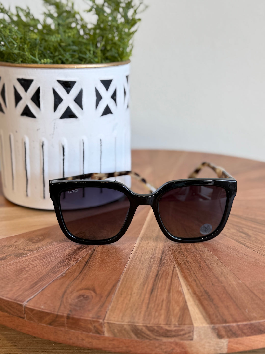 Wren Black Square Polarized Sunglasses