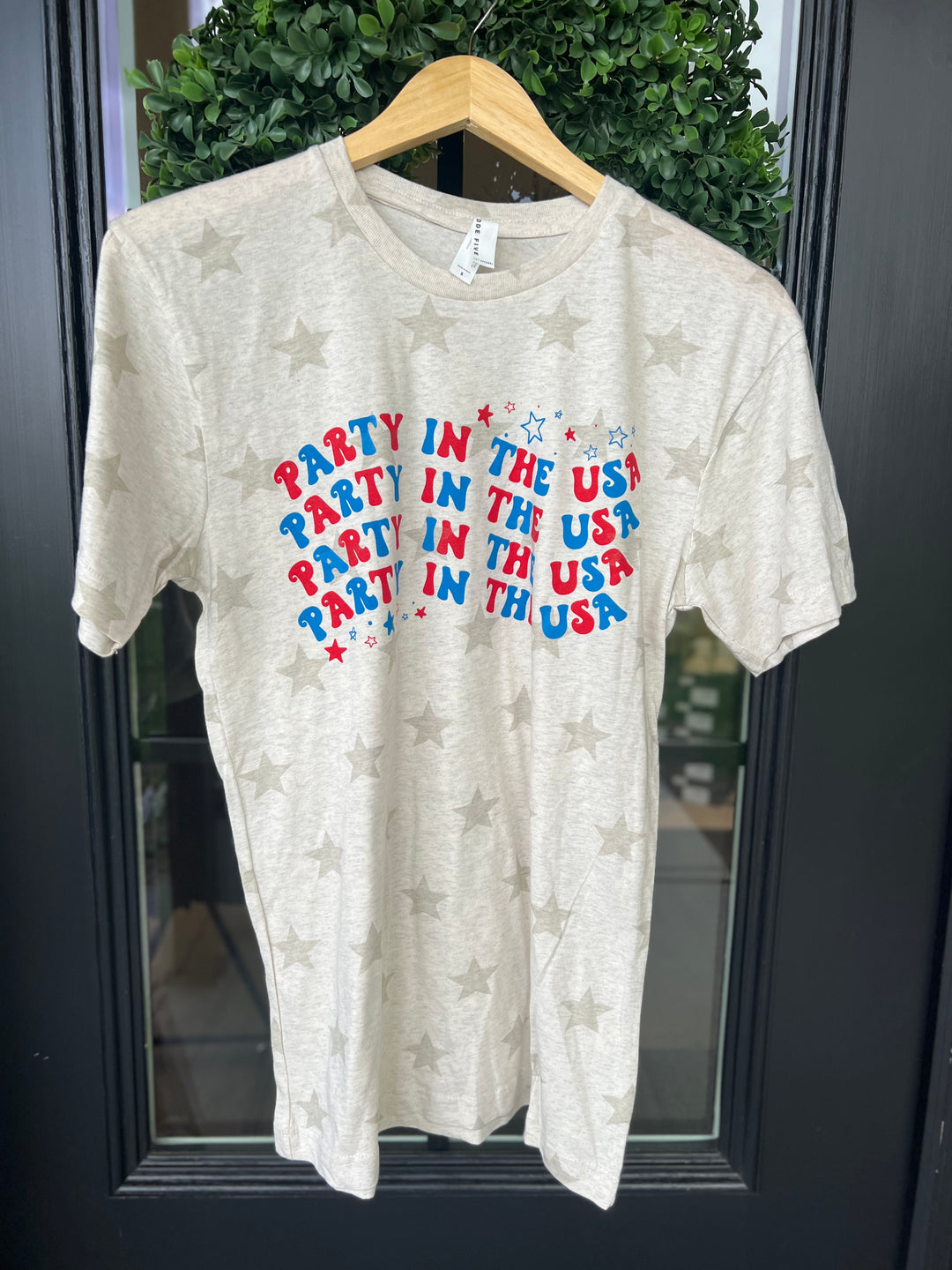 Star Graphic Tee