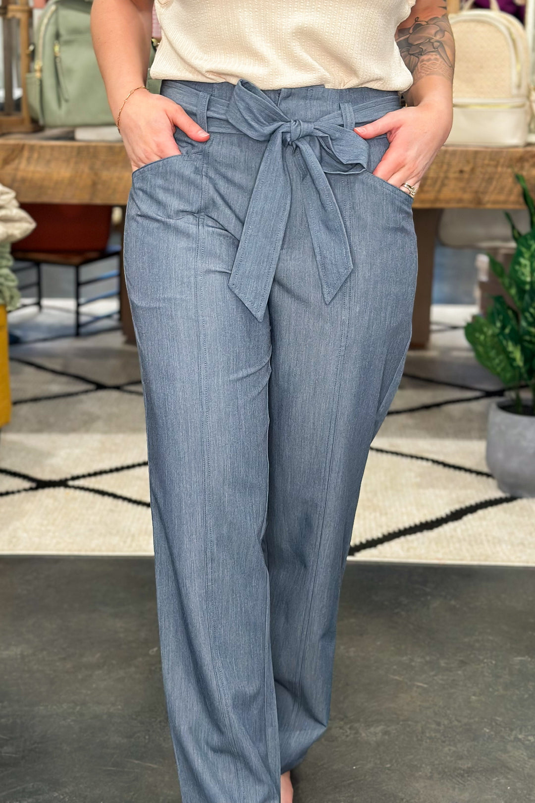 Tapered Ankle Tie Pants