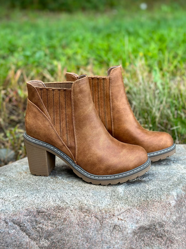 Pecan Pie Boots