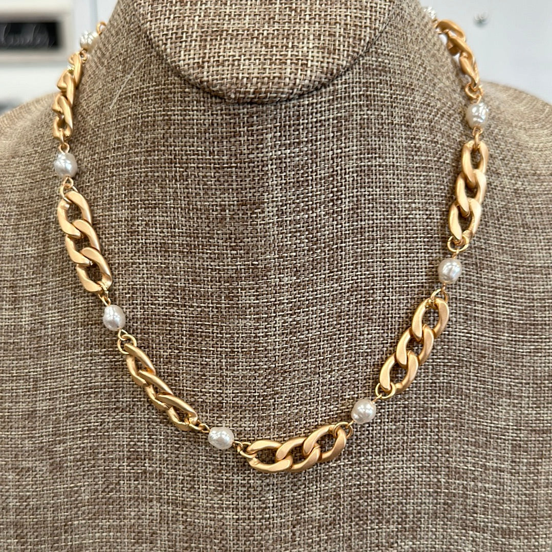 Gold Open Chain Pearl Necklace
