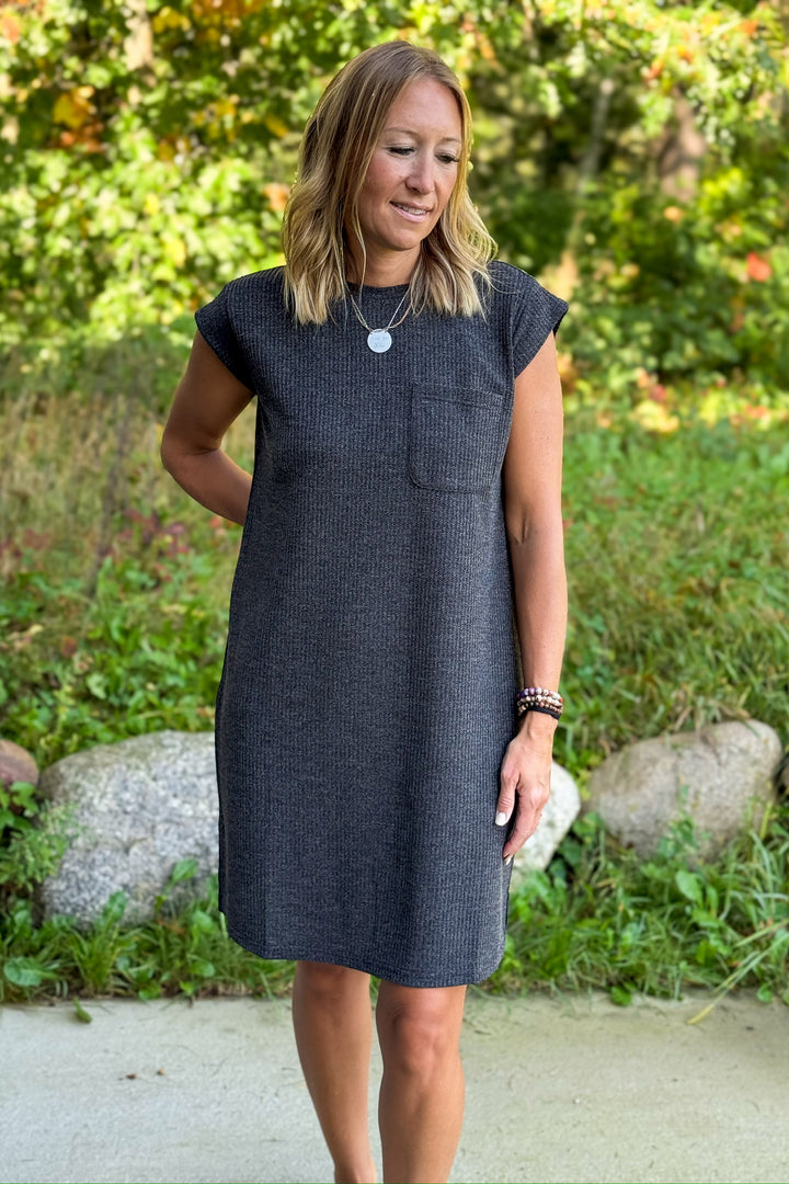 Vivi Dress