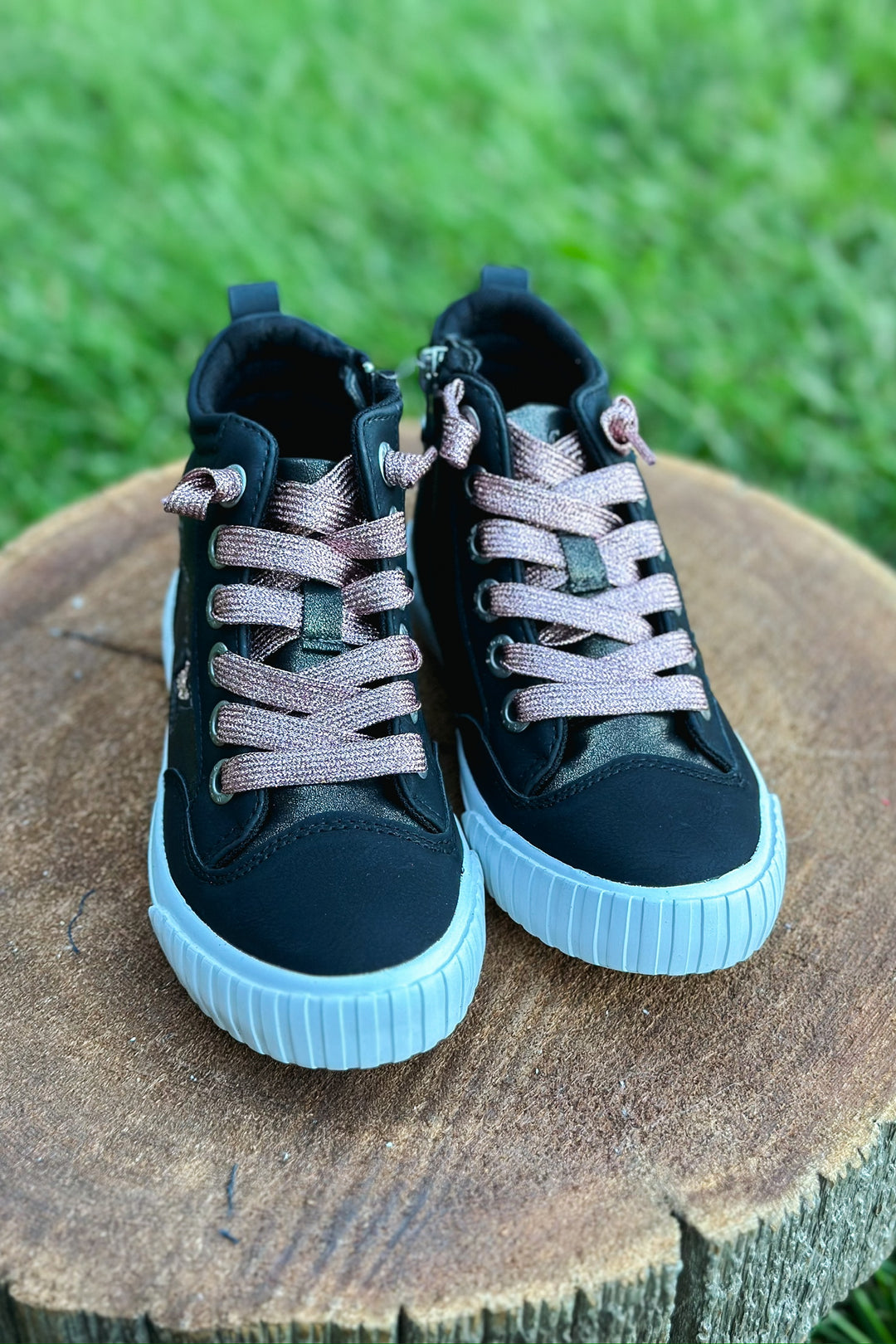 Wanderland Sneaker