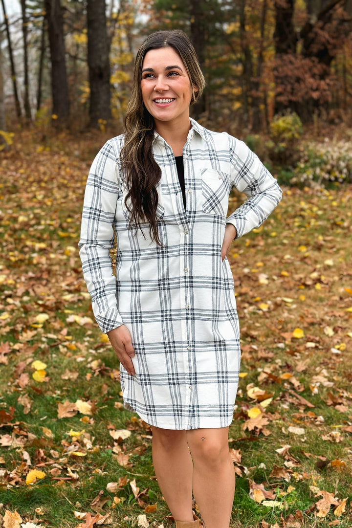 Leslie- Ivory Plaid