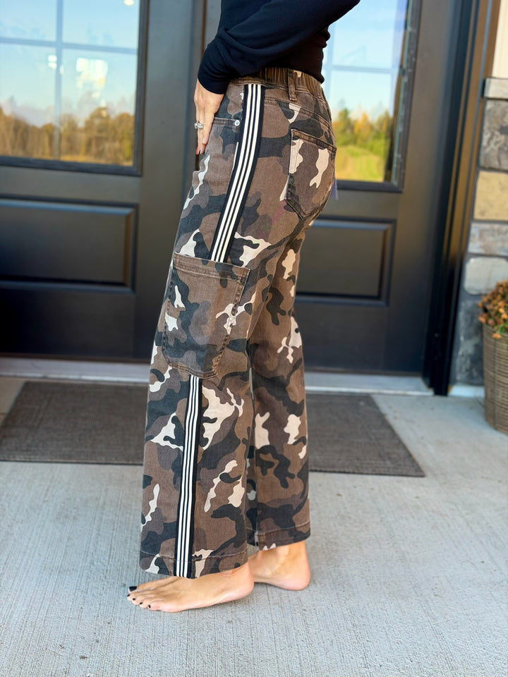 Mica High Rise Brown Camo Pant