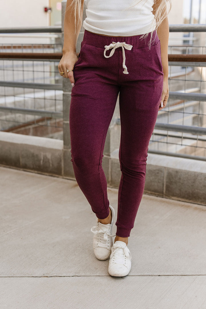 Performance Fleece Joggers- Wine